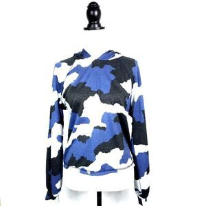 NEW NWT Elan Blue White Black Camo Print Long Sleeve Pullover Hoodie Size Medium